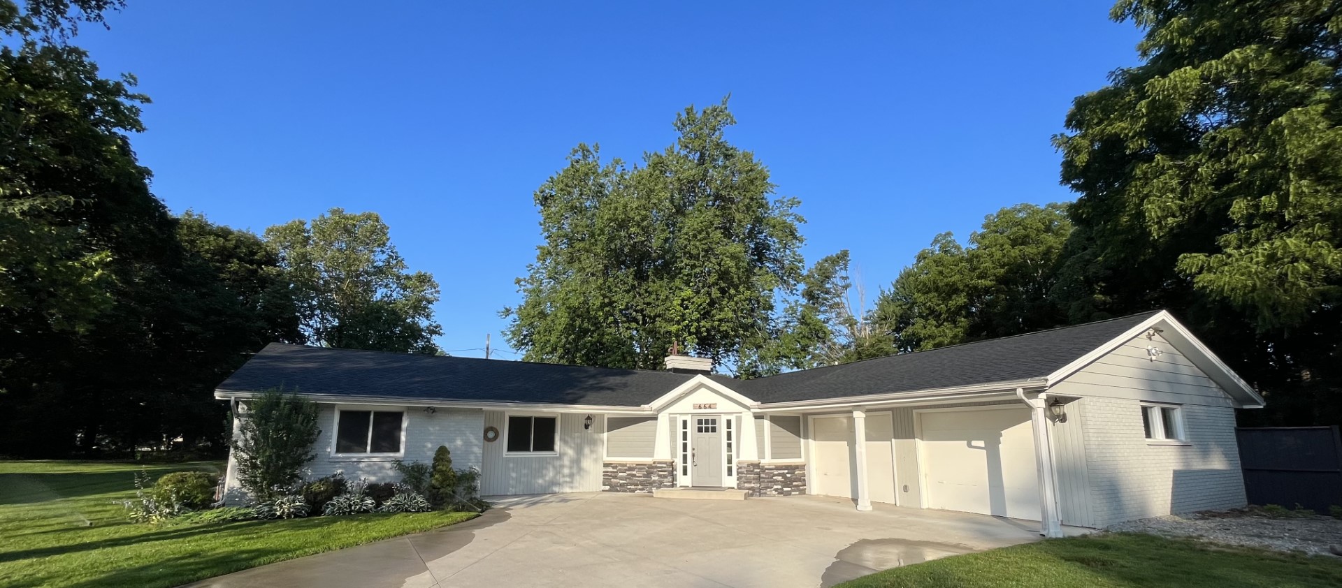 664 Azalea Avenue